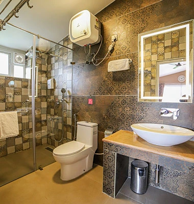 Washroom in Pneta Peak